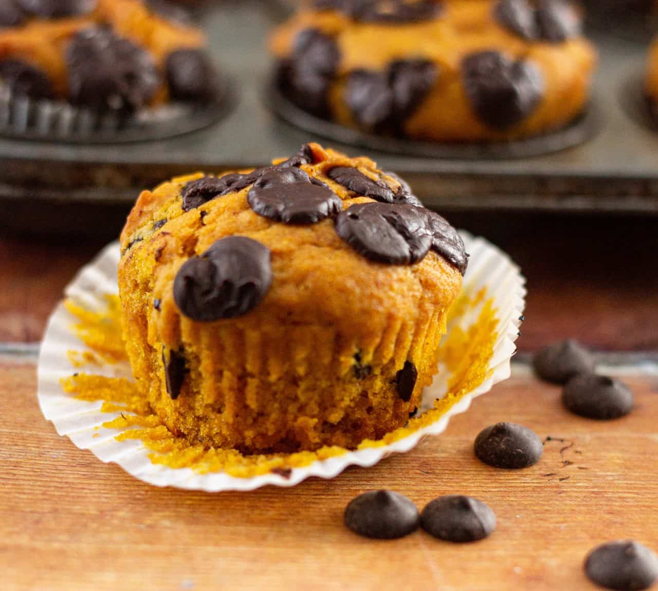 How to Make Vegan Pumpkin Chocolate Chip Muffins